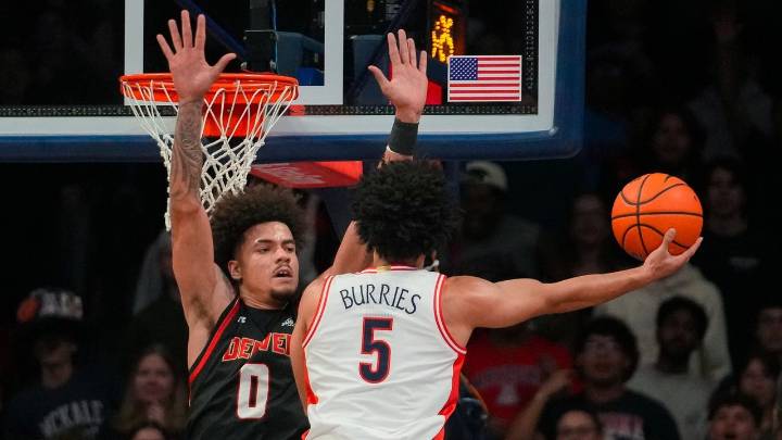 No. 2 Arizona freshmen dominate Denver with career