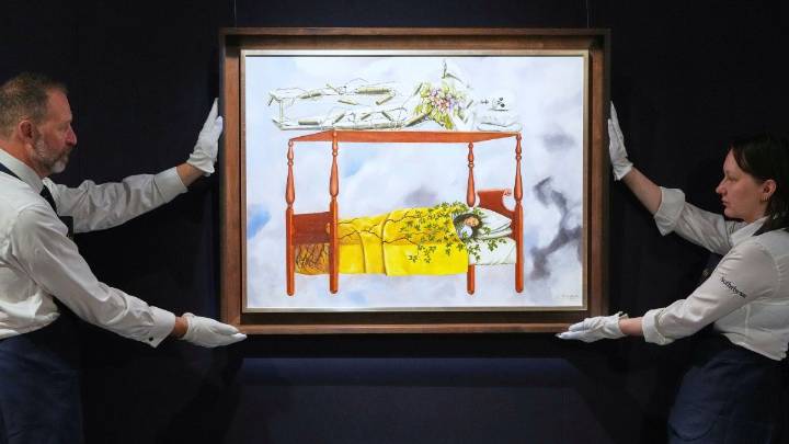 Subastan autorretrato de Frida Kahlo por $54.7 millones, cifra récord para artistas femeninas