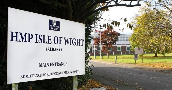 HMP Isle of Wight attack as '3 prison officers stabbed' as 2 rushed to hospital