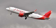 Avianca cancela vuelos y congela venta de pasajes por falla de software en aviones