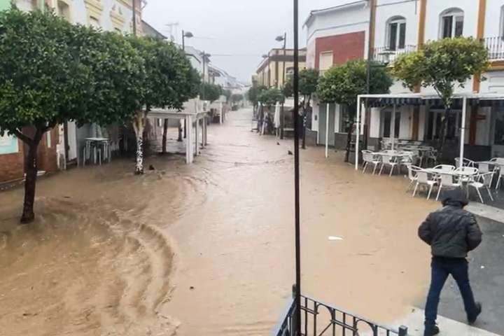 Continúan los efectos de la borrasca Claudia: horas y municipios de Huelva donde más lloverá este domingo