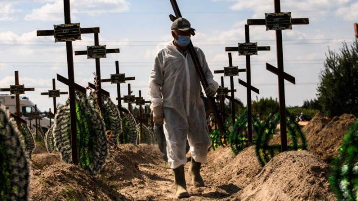 Ukraine identifies Russian commander accused of mass murder in Bucha