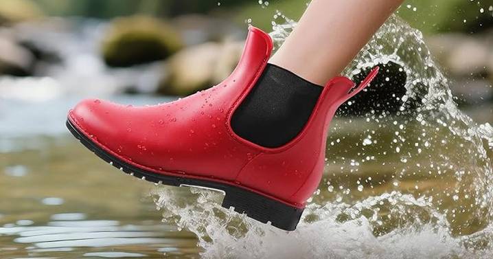 Welly boots that are 'perfect for dog walking' this winter now £16 in Black Friday sale
