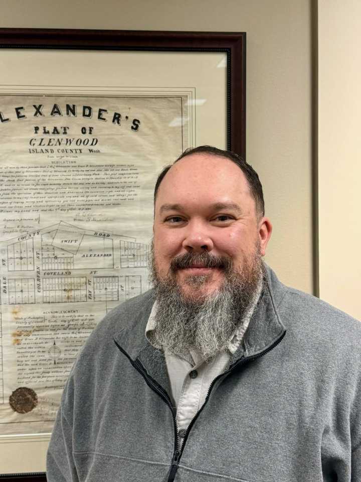 Coupeville hires new community planning director