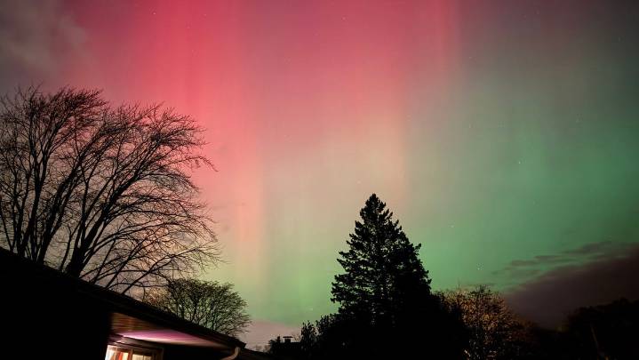 South Dakota residents share images after northern lights fill the sky