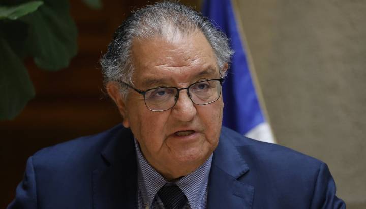 Presidente de la DC cita a la directiva nacional a una reunión de urgencia tras cita de Frei con Kast