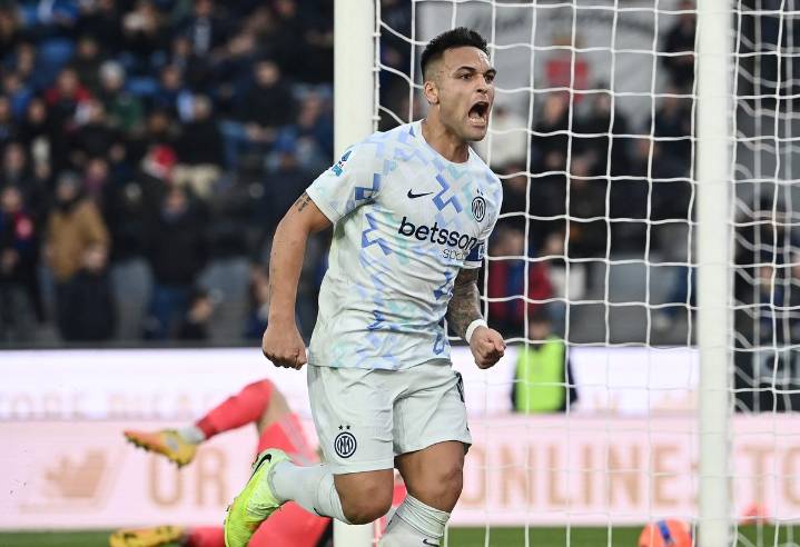 Lautaro Martínez despierta al Inter de Milán con un doblete