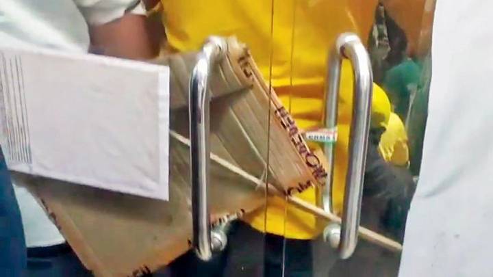 Protesters barricaded CR motormen inside CSMT lobby during agitation