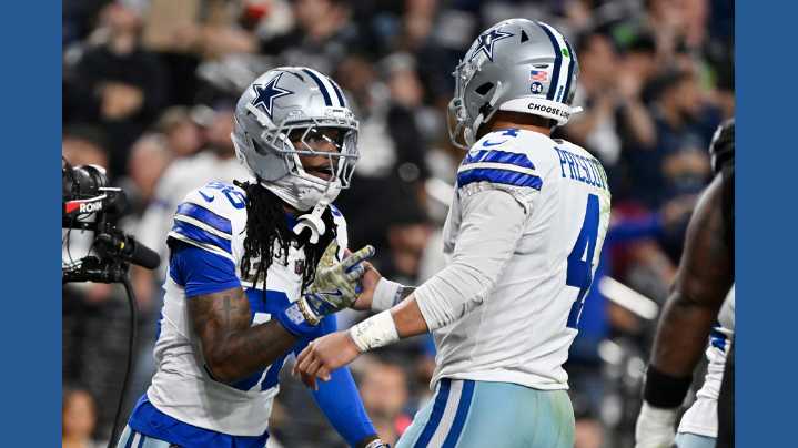 Cowboys honor Kneeland, then get 4 TD passes from Prescott in 33