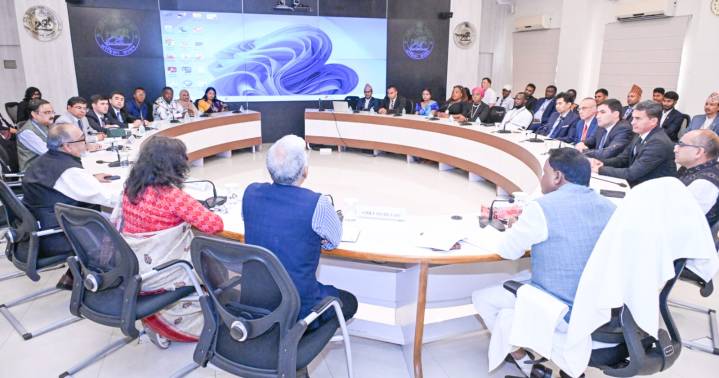 Odisha CM Majhi Meets 40 Global Delegates in 37th Parliamentary Internship Program
