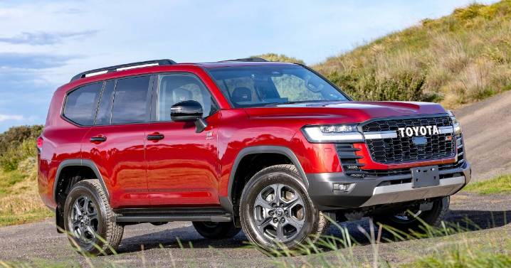 Diesel-electric LandCruiser, Prado and HiLux hybrids possible as Toyota commits to diesel power