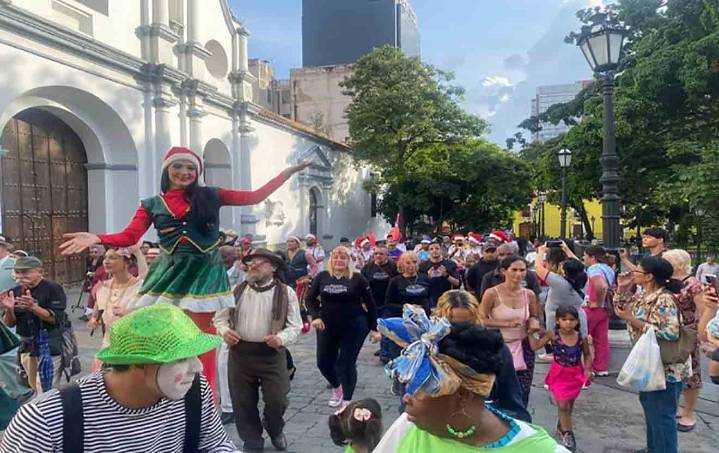 Caracas se prepara para un Gran Pasacalle Cultural en la Plaza Bolívar