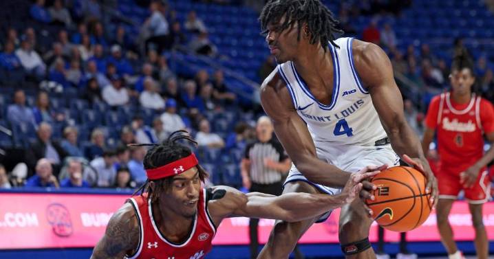 SLU plays some of its best basketball of the season in 78