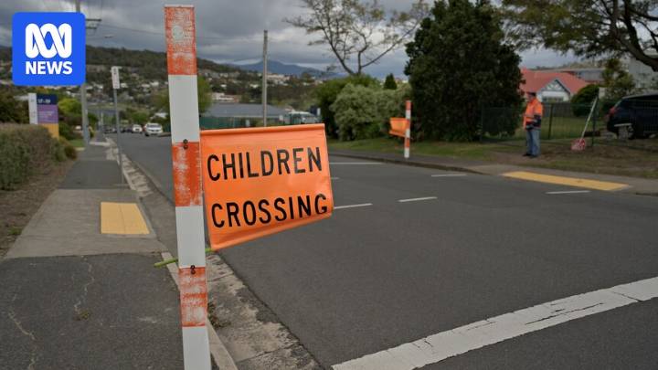 Numerous Tasmanian public schools, Catholic and independent schools to close from Wednesday