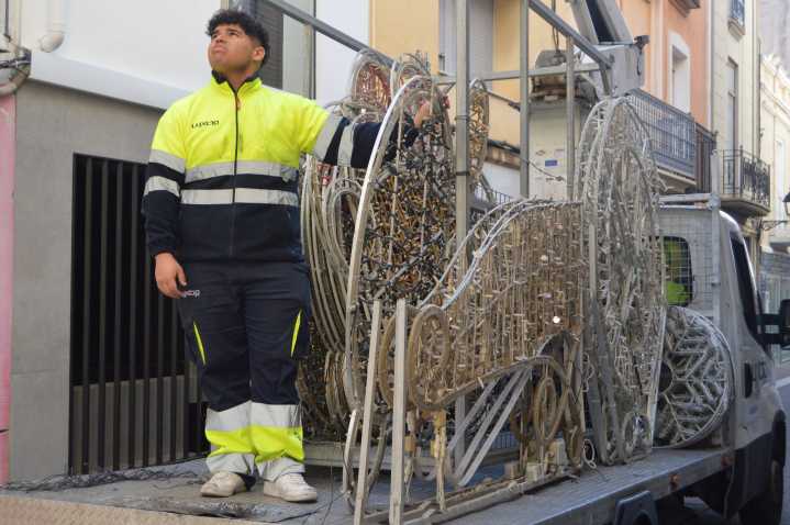Vila-real recibe la Navidad con la Feria de Santa Caterina y el encendido de la iluminación especial