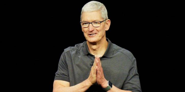 Apple integrará en sus dispositivos más funciones IA de otras empresas, afirma Tim Cook