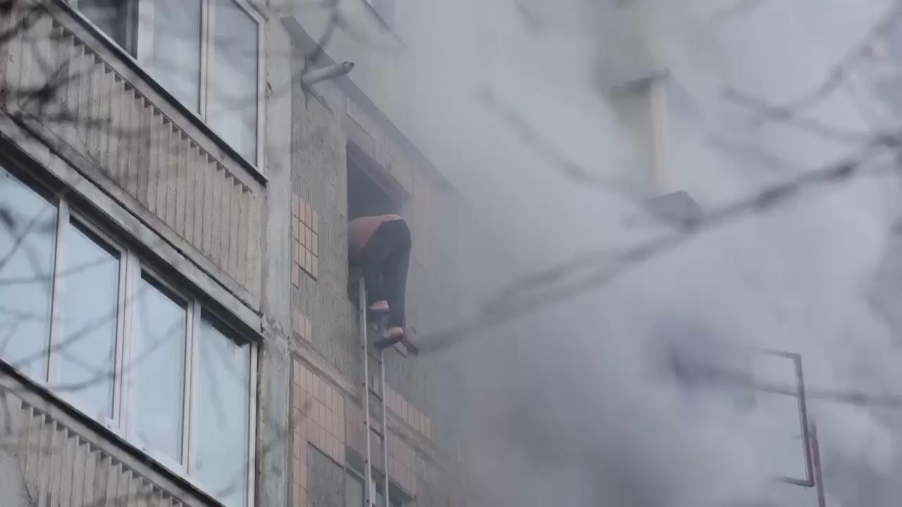 Russian drone and missile barrage on Ukrainian city of Ternopil kills at least 25 people