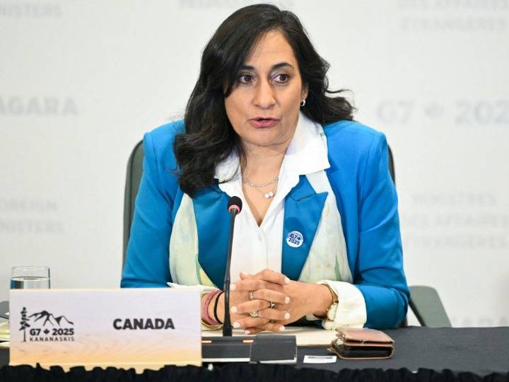 Anita Anand announces new sanctions targeting Russian drones