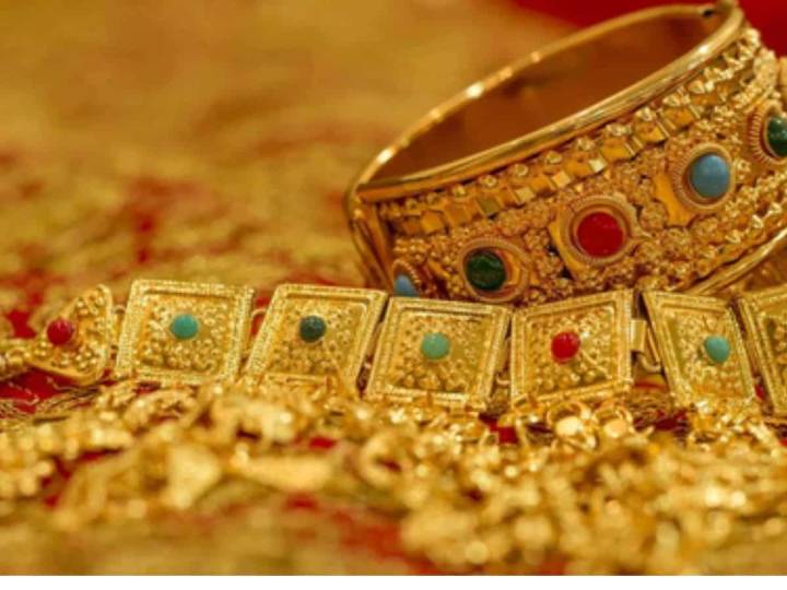 Gold and Silver Prices This Evening: White metal surges by nearly Rs 5,000, yellow rises by about Rs 1,500