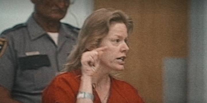 La llamada que selló el destino de Aileen Wuornos: traición, amor y la caída de la “Reina de las asesinas”