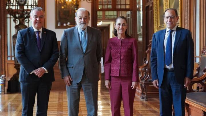 Sheinbaum se reúne con Carlos Slim y Francisco Cervantes en Palacio Nacional para analizar la economía mexicana