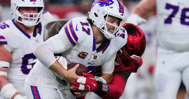 Dominant defenses have carried some NFL teams this season