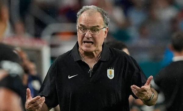 Bielsa fue categórico y apuntó contra el Mundial 2026 con 48 equipos