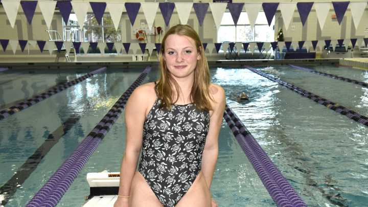 Record-breaking Lakeview, Harper Creek swimmers head to state meet