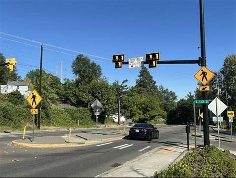 New crosswalk signals coming to Lake Washington Blvd.