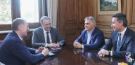 El Gobierno recibió a los gobernadores de San Juan y Córdoba: la negociación por el apoyo al Presupuesto y las reformas en el Congreso
