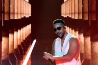 ¡Romeo Santos anuncia nuevo álbum con original disfraz de Halloween!
