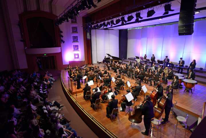 Ensamble Folk y Orquesta Estudiantil UTFSM se unen en un viaje musical por Latinoamérica