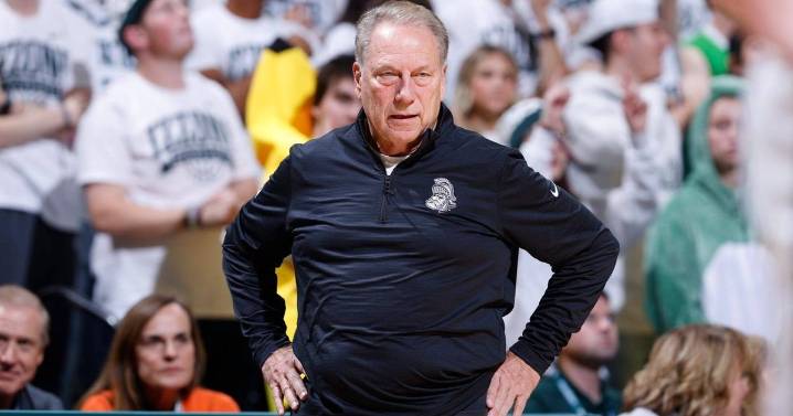 No. 22 Michigan State tops No. 14 Arkansas 69-66 in matchup of Tom Izzo, John Calipari