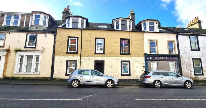 'Charming coastal base' on Isle of Bute hits the market for £20,000 in rare opportunity