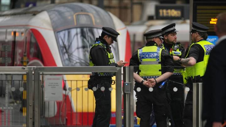 'Never felt fear or panic like that': Australian man's harrowing recount of stabbing attack on London