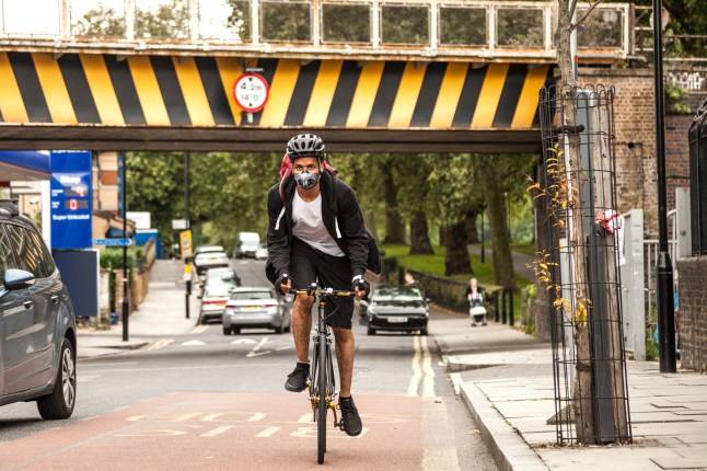 UK’s roads set to shrink to stop drivers trying to overtake cyclists