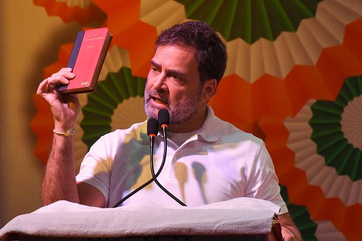 Rahul Gandhi Slams Government After Delhi Air Pollution Protesters Detained