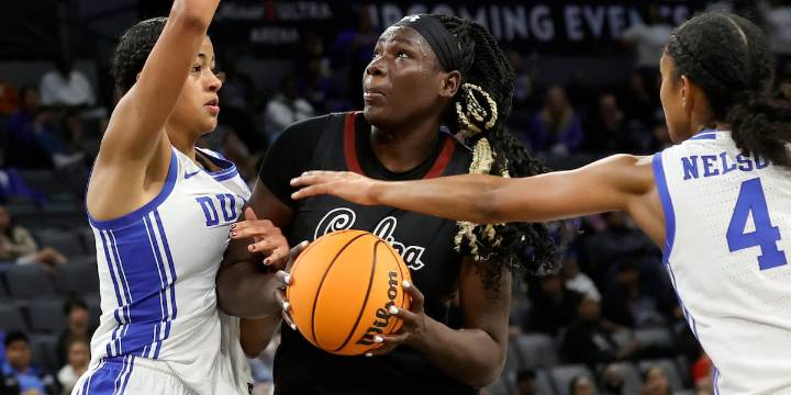 No. 2 South Carolina Tops Duke 83