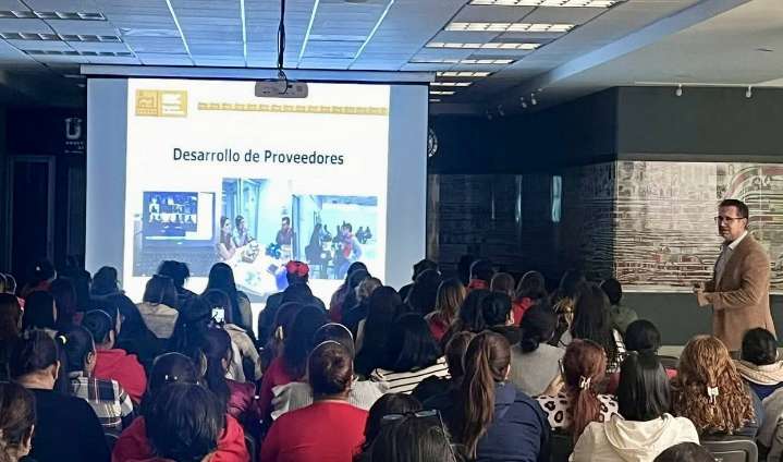 UPRA fortalece espíritu emprendedor con taller para formalizar microindustrias