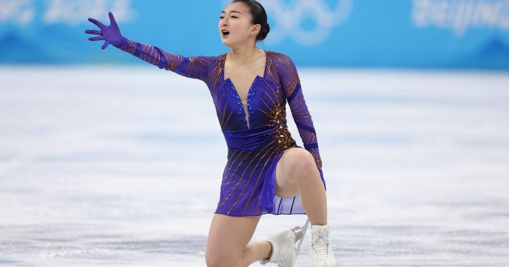 Sakamoto, Kagiyama, and Sui/Han lead after short programs at NHK Trophy