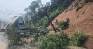 Deaths as landslide hits bus on Vietnam mountain pass