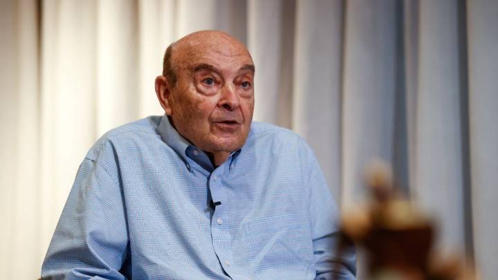 Reservas al límite: Cavallo advierte que no hay apoyo para sostener la banda cambiaria