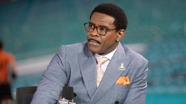 NFL Legend Michael Irvin Publicly Responds to Syracuse HC Fran Brown After Fiery Remark Made Headlines NFL legend Michael Irvin calls out Fran Brown for his bold postgame remarks, urging him to show r