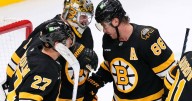 NHL roundup: Pastrnak scores twice, Bruins beat Maple Leafs for seventh straight win