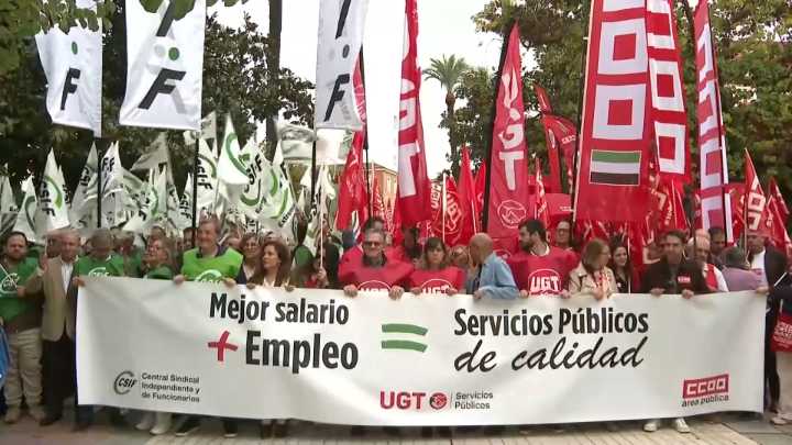 El Gobierno eleva al 11% la subida salarial para funcionarios entre 2025 y 2028 More