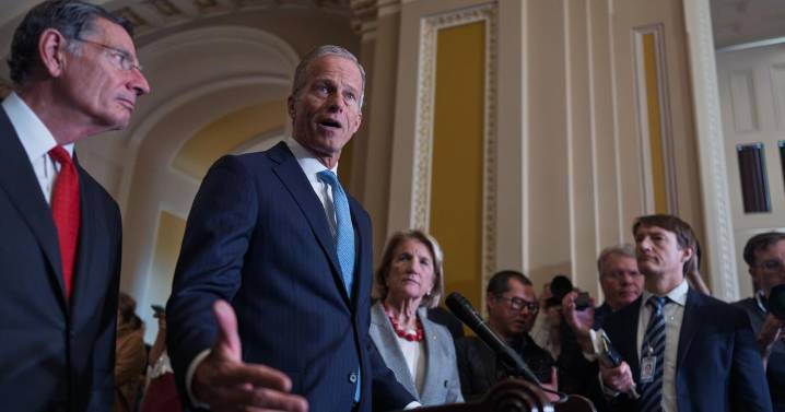 House looks to repeal provision that allows senators to sue over phone record seizures