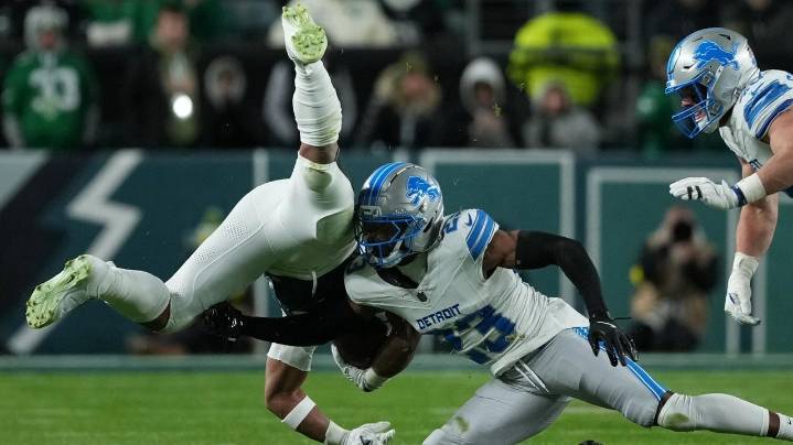 Dubious call seals Eagles' win over Lions and shakes up the NFC playoff race