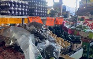 Ajuste el bolsillo: frutas y verduras ya son más caras; pegan bloqueos carreteros