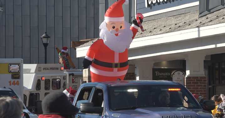 Barracks Road holiday parade draws hundred to kick off Christmas season