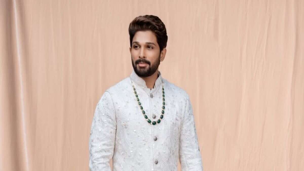 Allu Arjun’s phone wallpaper viral:  What’s the hidden message?